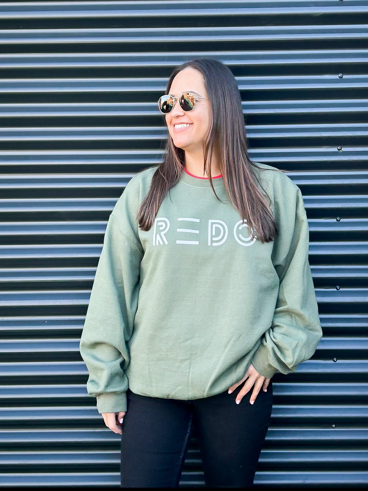 MILITARY GREEN CREWNECK